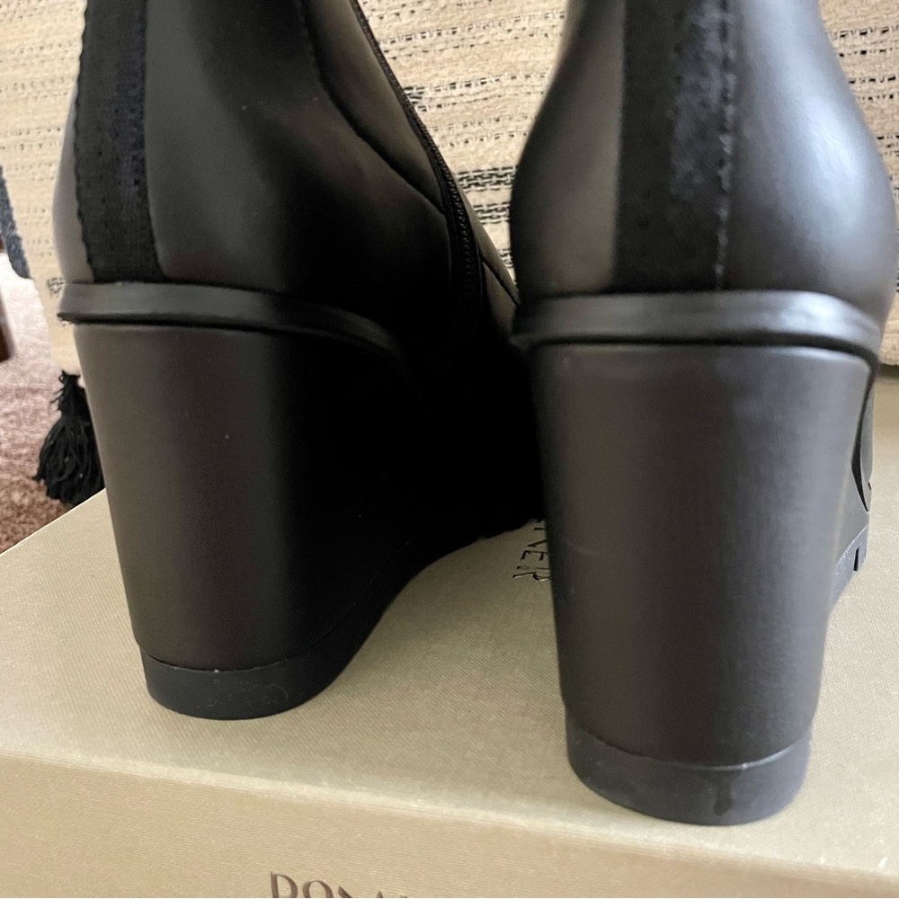 COPY - Donald Pliner Sindie 30 Stretch Zip Up Wedge Boots Size 6.5 NWT - Picture 6 of 12